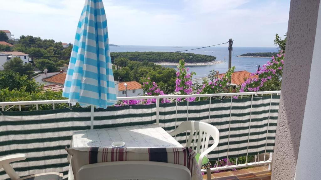 Apartment Bajuti Primošten Eksteriør bilde
